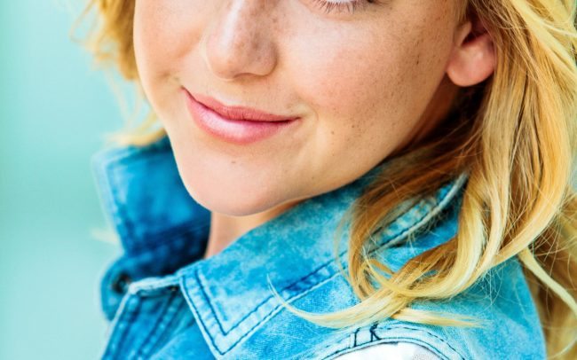 Blonde Woman Headshot by Best LA Headshot Photographer, Michael Roud